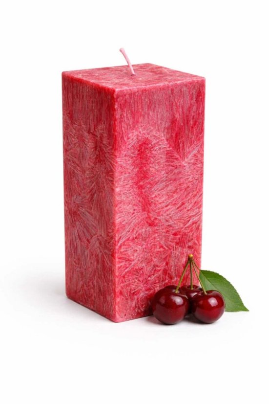 Vonná svíčka Divoká višeň – Kvádr 7,5x7,5x15 cm